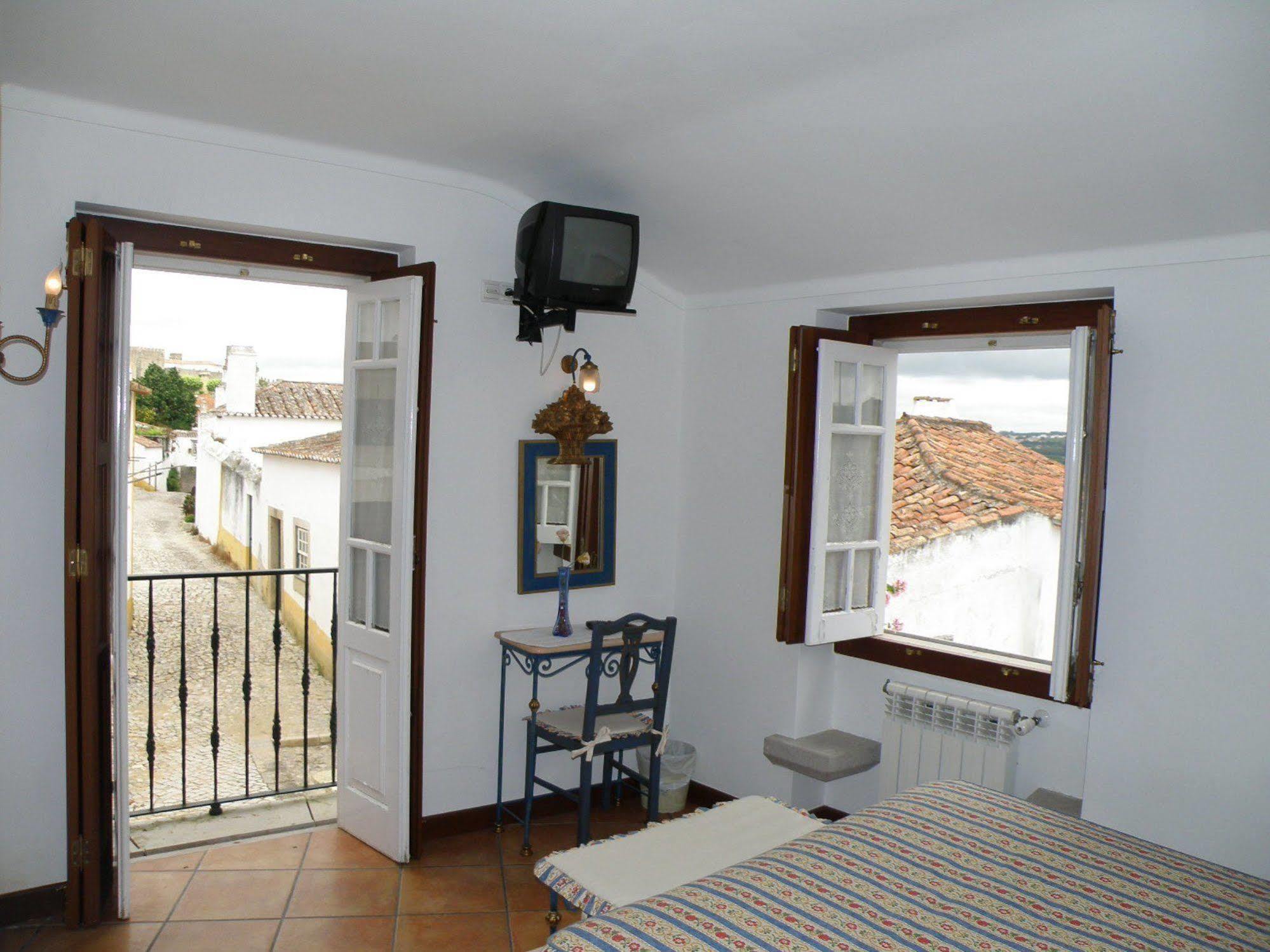 Casa De S. Thiago De Obidos Hotel Exterior photo